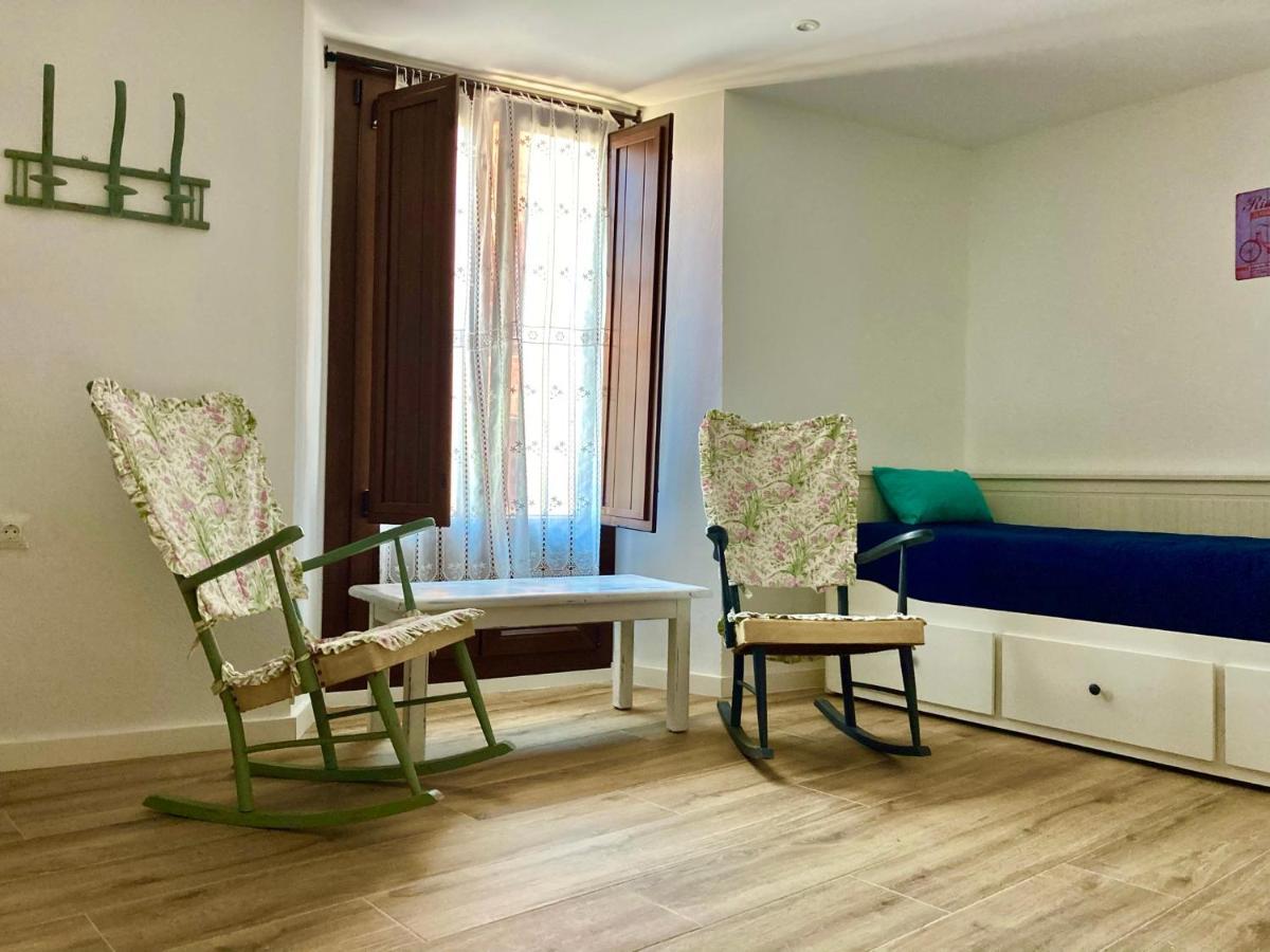 Holiday home Casa Mercedes Y Pepe